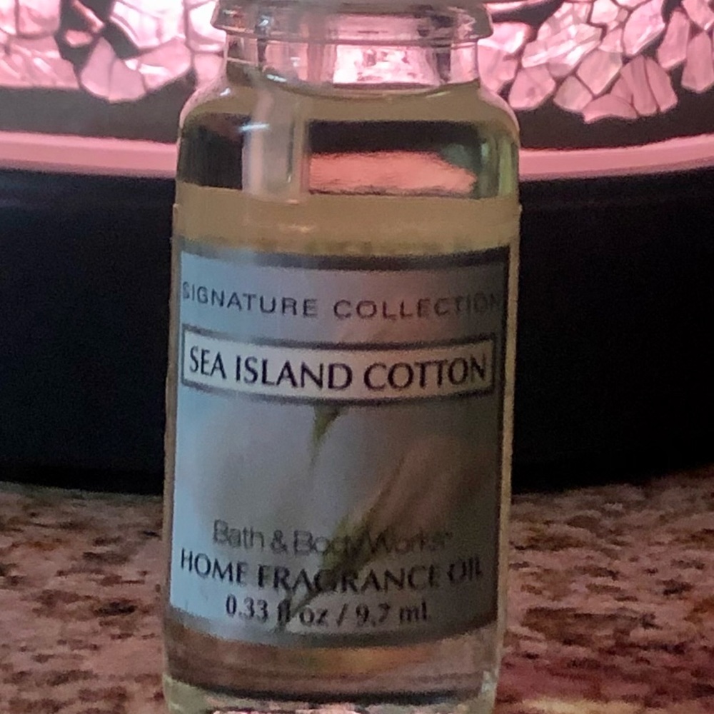 Bath And Body Works Sea Island Cotton Home Fragrance Oil
